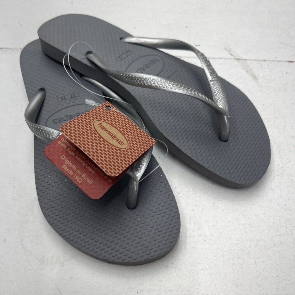 Havaianas Slim Flip Flops in steel grey - NEW with tags - Size W 7/8